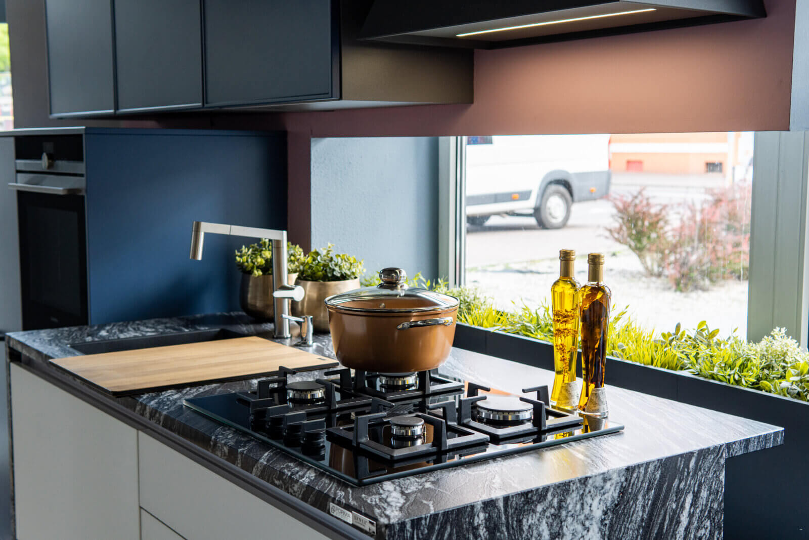 Zestaw mebli kuchennych Carisma Lack NOLTE