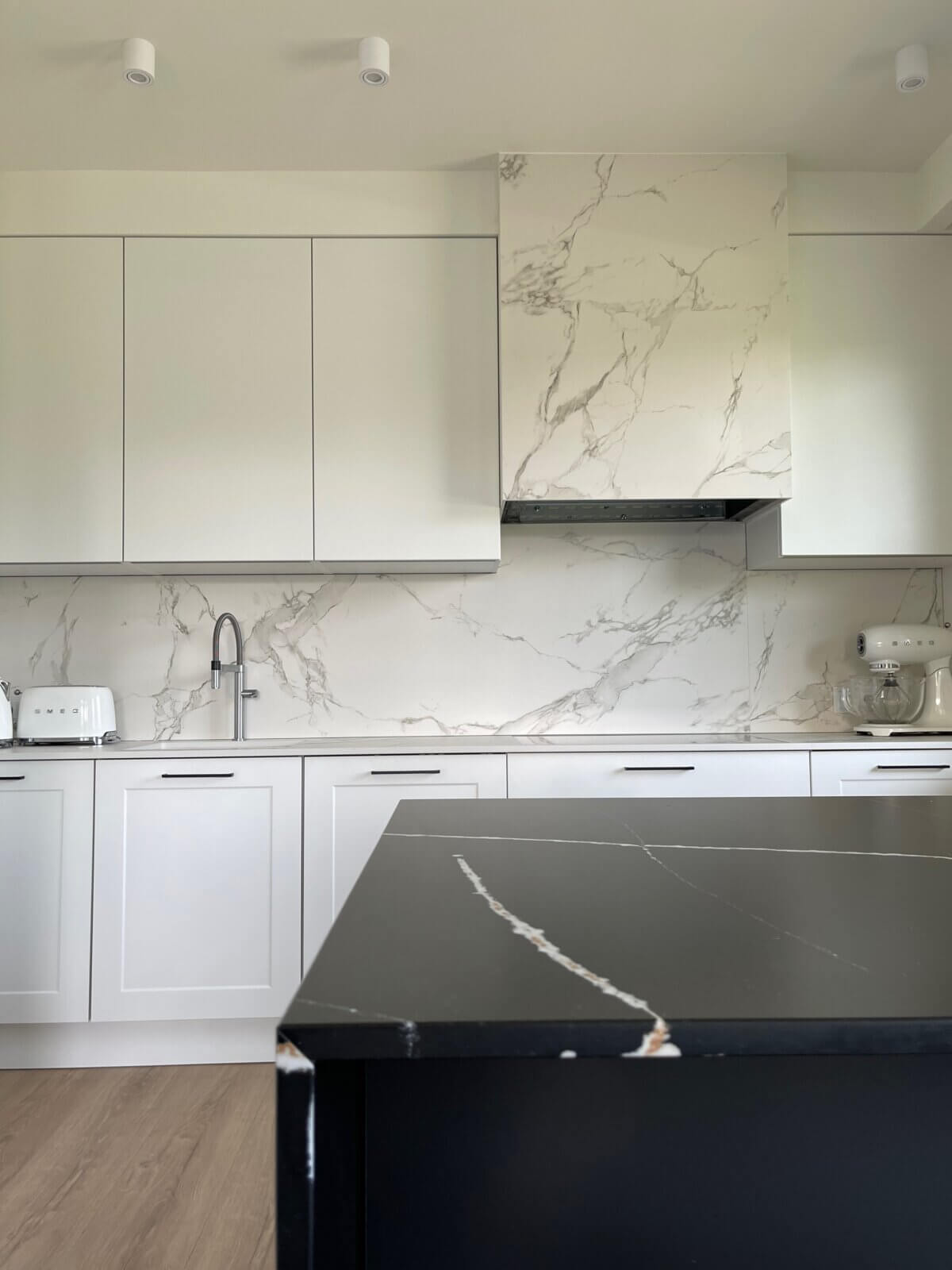 Kuchnia w stylu Glamour - zdjęcie 2