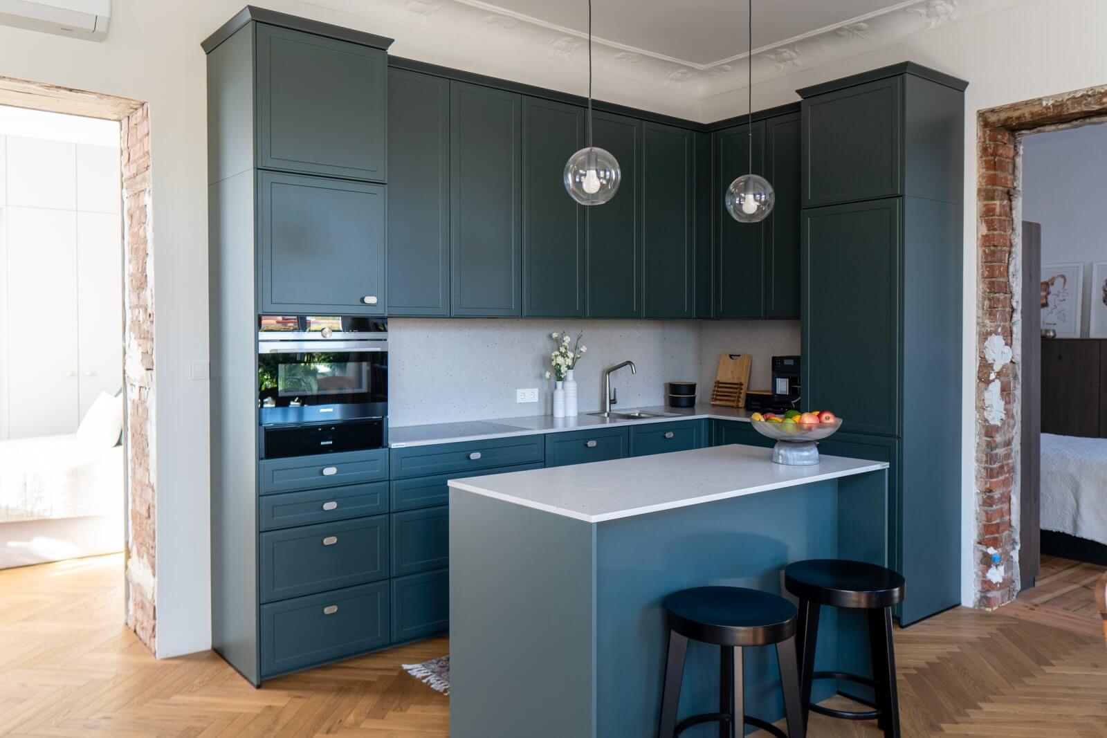 Klasyczna kuchnia w kamienicy - zdjęcie 4